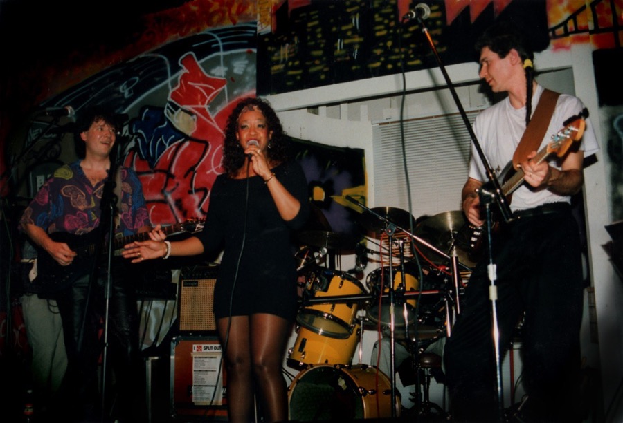 SPLIT & Sonji Kimmons Picadilly 1992